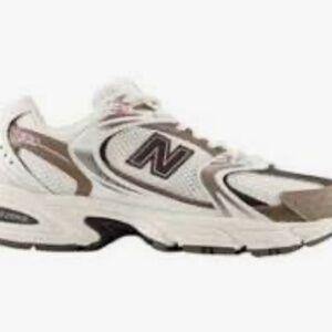 Women’s new balance 530 sz 10 CALIA